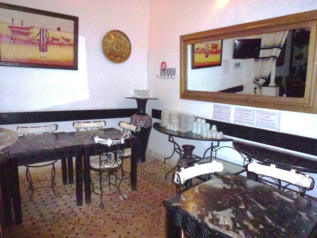 Ryad Laarouss Marrakesh Bagian luar foto